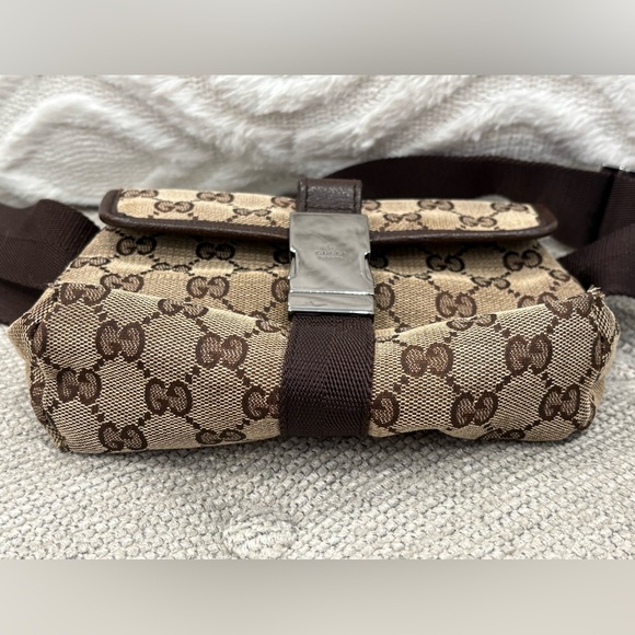 Gucci Tan and Brown Monogram Belt Bag - Picture 5 of 11
